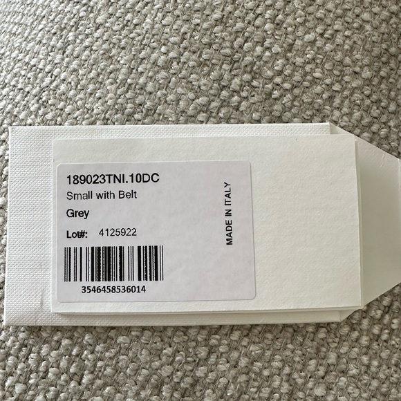 Celine - SMALL CABAS PHANTOM IN SOFT GRAINED CALFSKIN - Grey - Picture 5 of 9